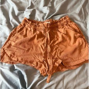 brown flowy shorts